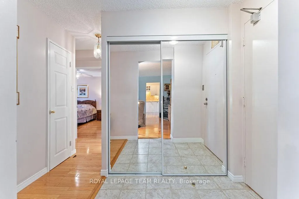 Photo 7 of Unit 302, 665 Bathgate Drive, Ottawa, Carson Meadows — HOMEH