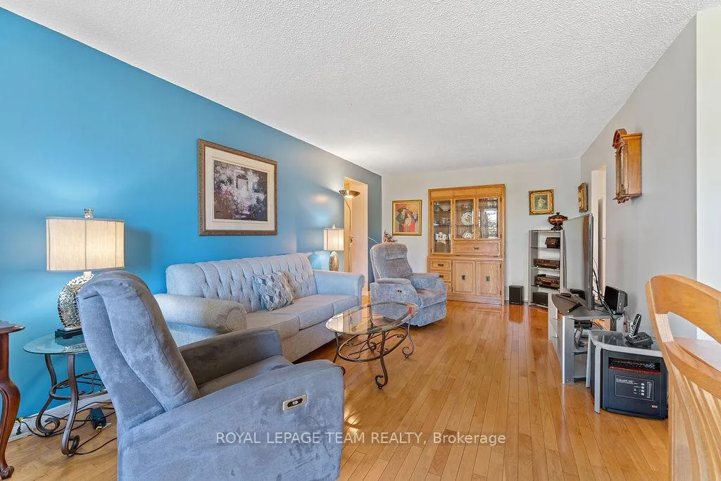 Photo 11 of Unit 302, 665 Bathgate Drive, Ottawa, Carson Meadows — HOMEH