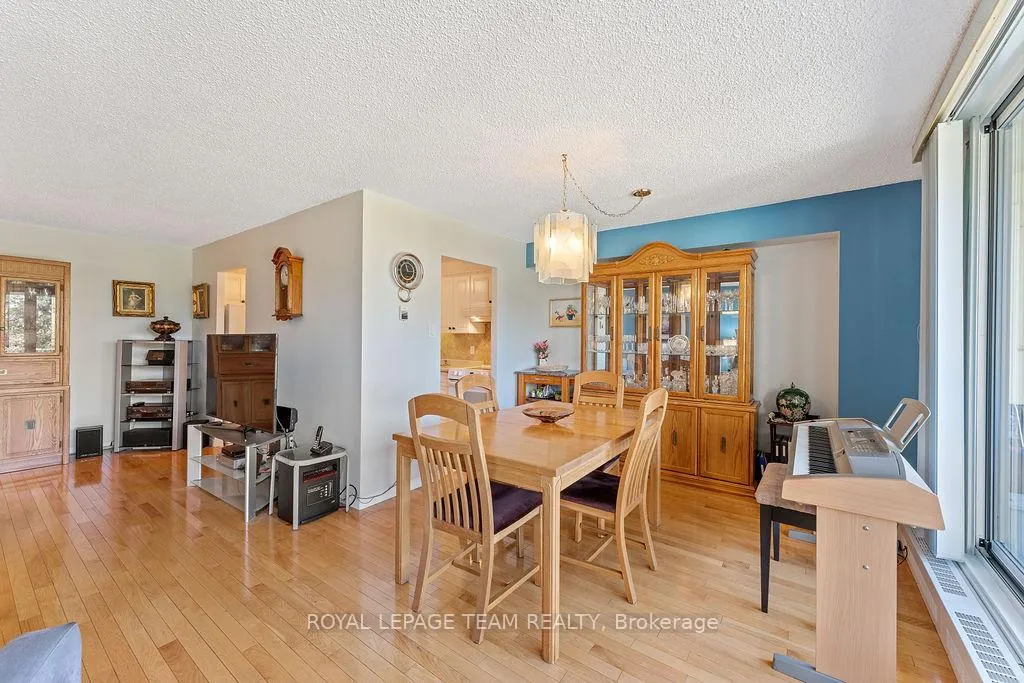 Photo 14 of Unit 302, 665 Bathgate Drive, Ottawa, Carson Meadows — HOMEH
