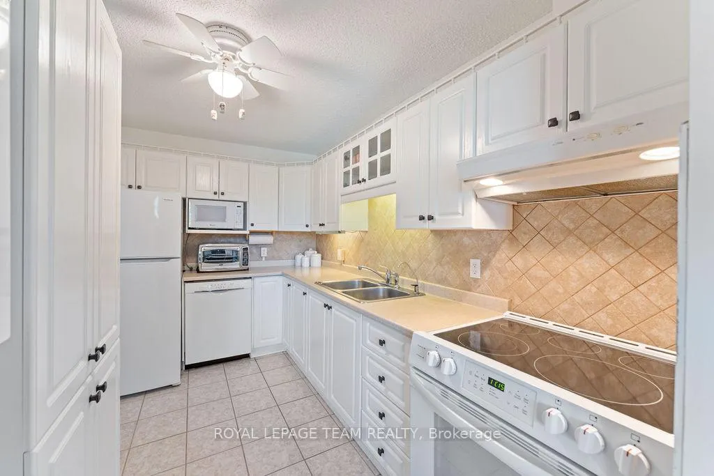 Photo 18 of Unit 302, 665 Bathgate Drive, Ottawa, Carson Meadows — HOMEH