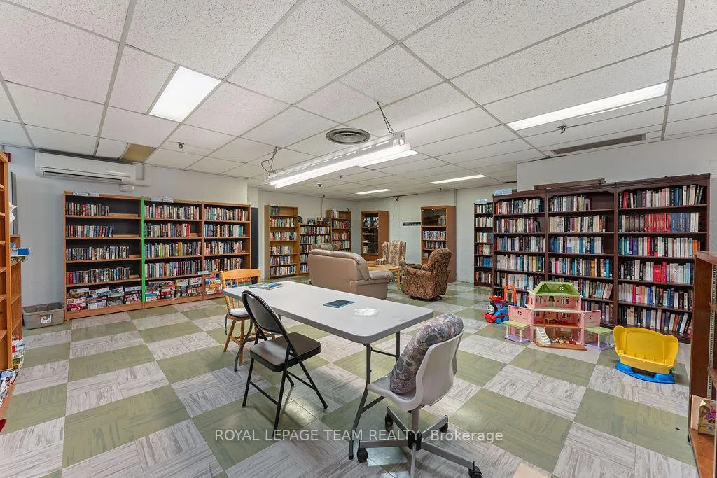 Photo 35 of Unit 302, 665 Bathgate Drive, Ottawa, Carson Meadows — HOMEH