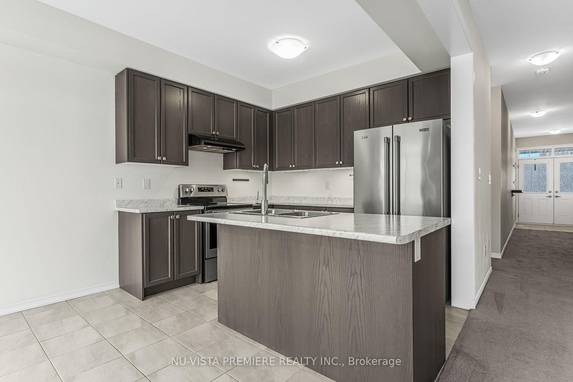 Photo 3 of 12 Legacy Lane, Thorold, Hurricane/Merrittville — HOMEH