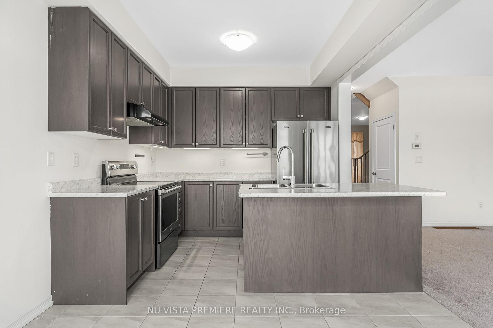 Photo 5 of 12 Legacy Lane, Thorold, Hurricane/Merrittville — HOMEH