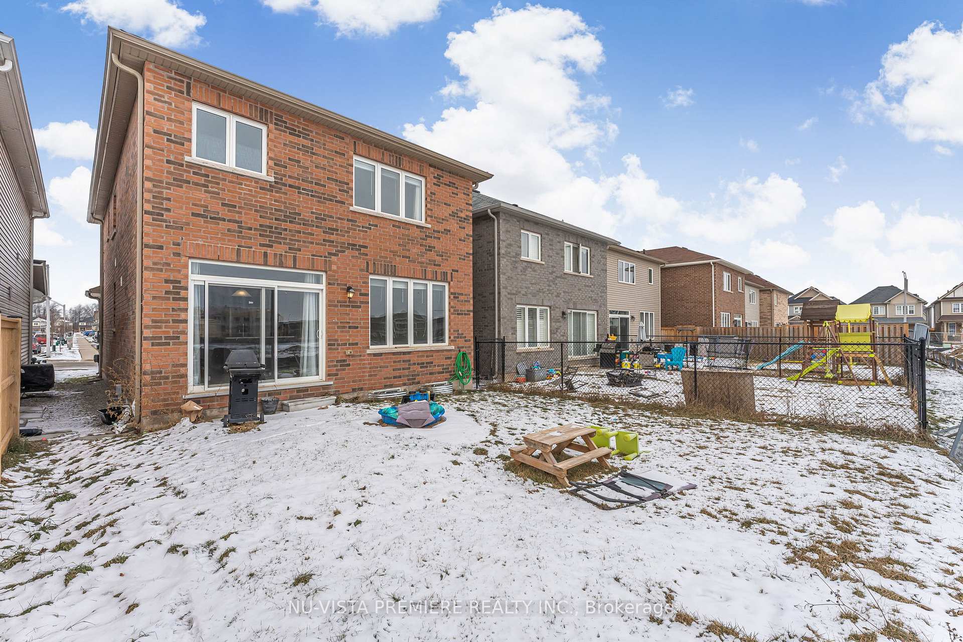 Photo 20 of 12 Legacy Lane, Thorold, Hurricane/Merrittville — HOMEH