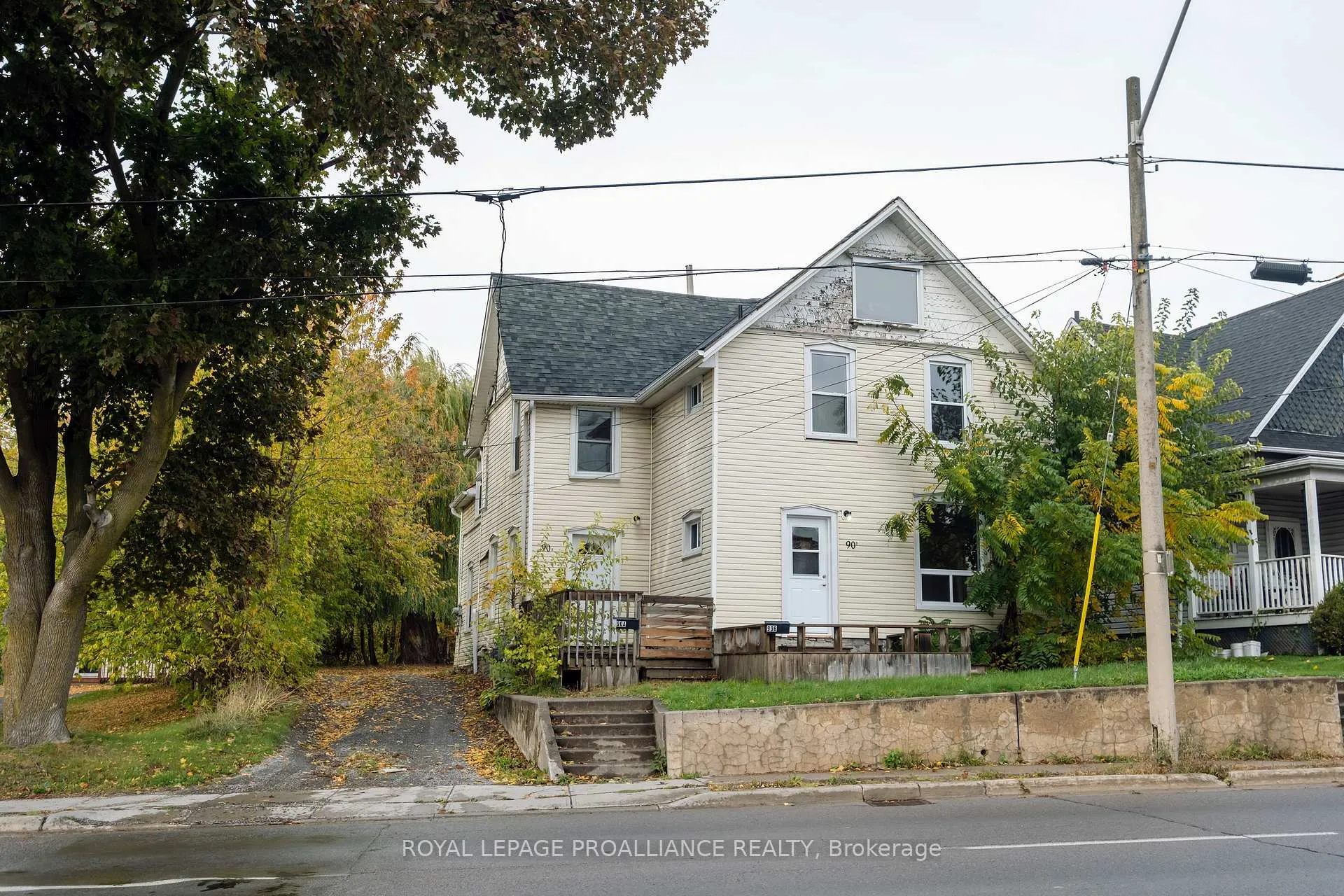 Photo 2 of 90 Dundas Street E, Belleville, Belleville Ward — HOMEH