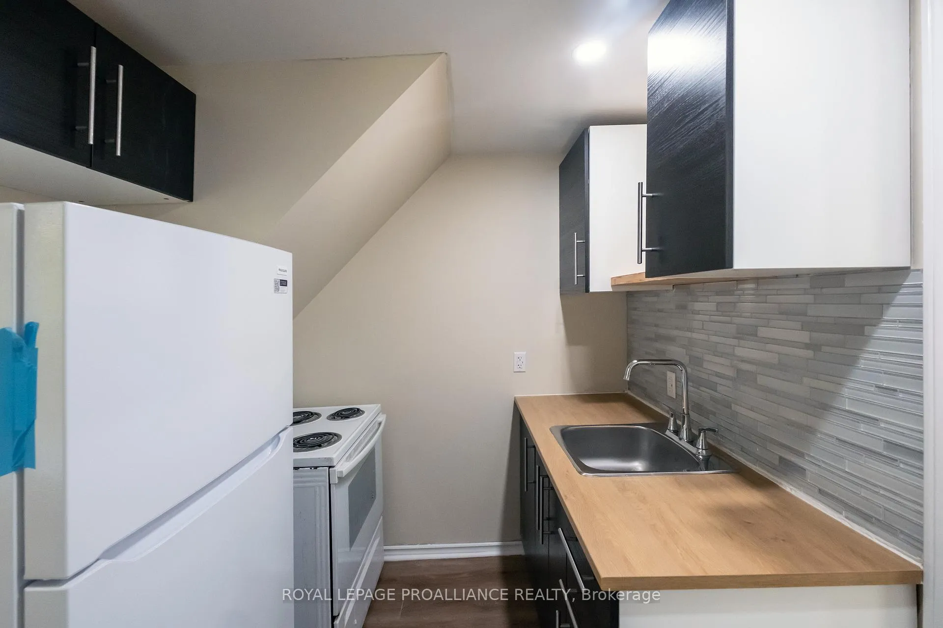 Photo 8 of 90 Dundas Street E, Belleville, Belleville Ward — HOMEH