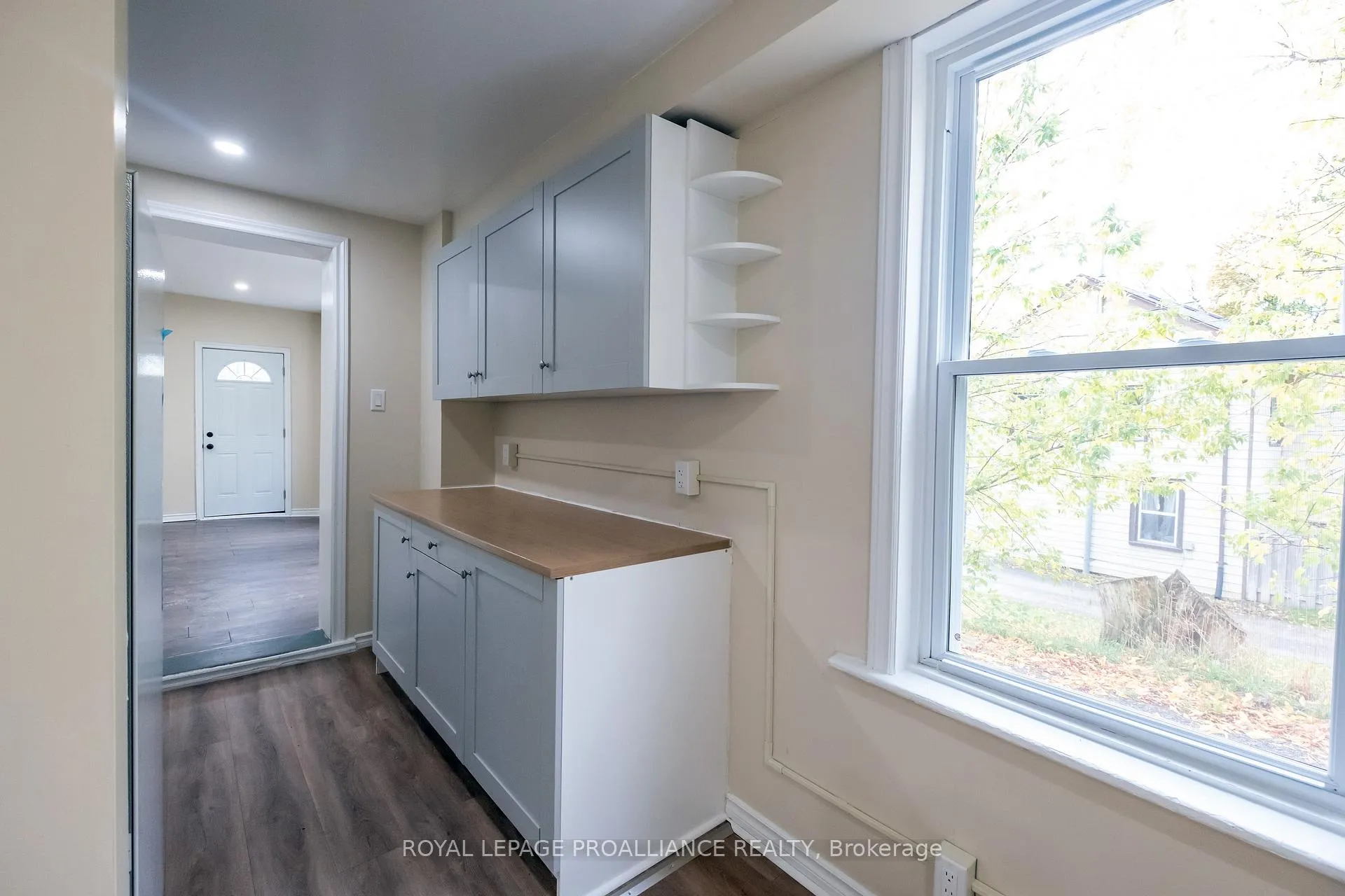 Photo 11 of 90 Dundas Street E, Belleville, Belleville Ward — HOMEH