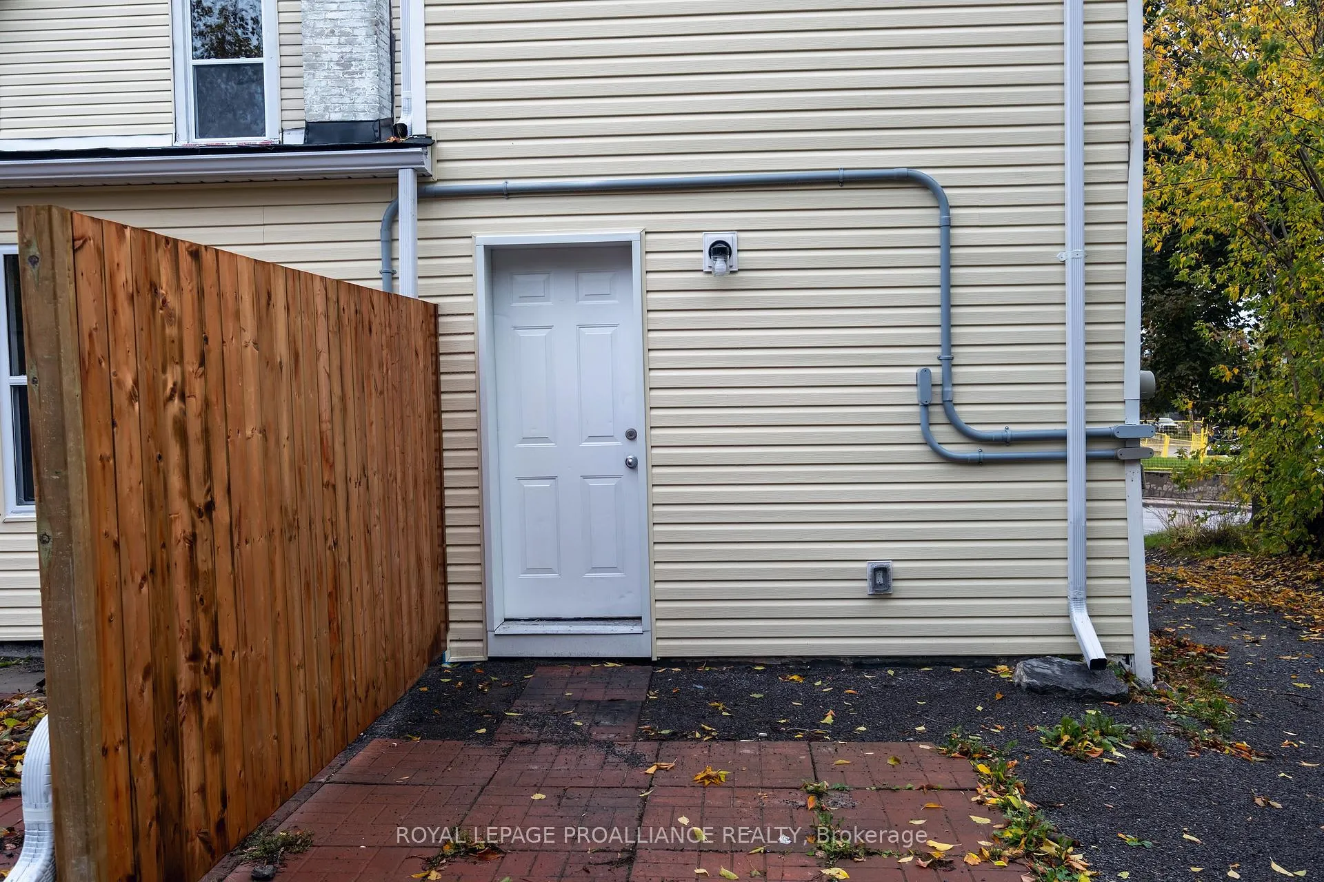 Photo 29 of 90 Dundas Street E, Belleville, Belleville Ward — HOMEH