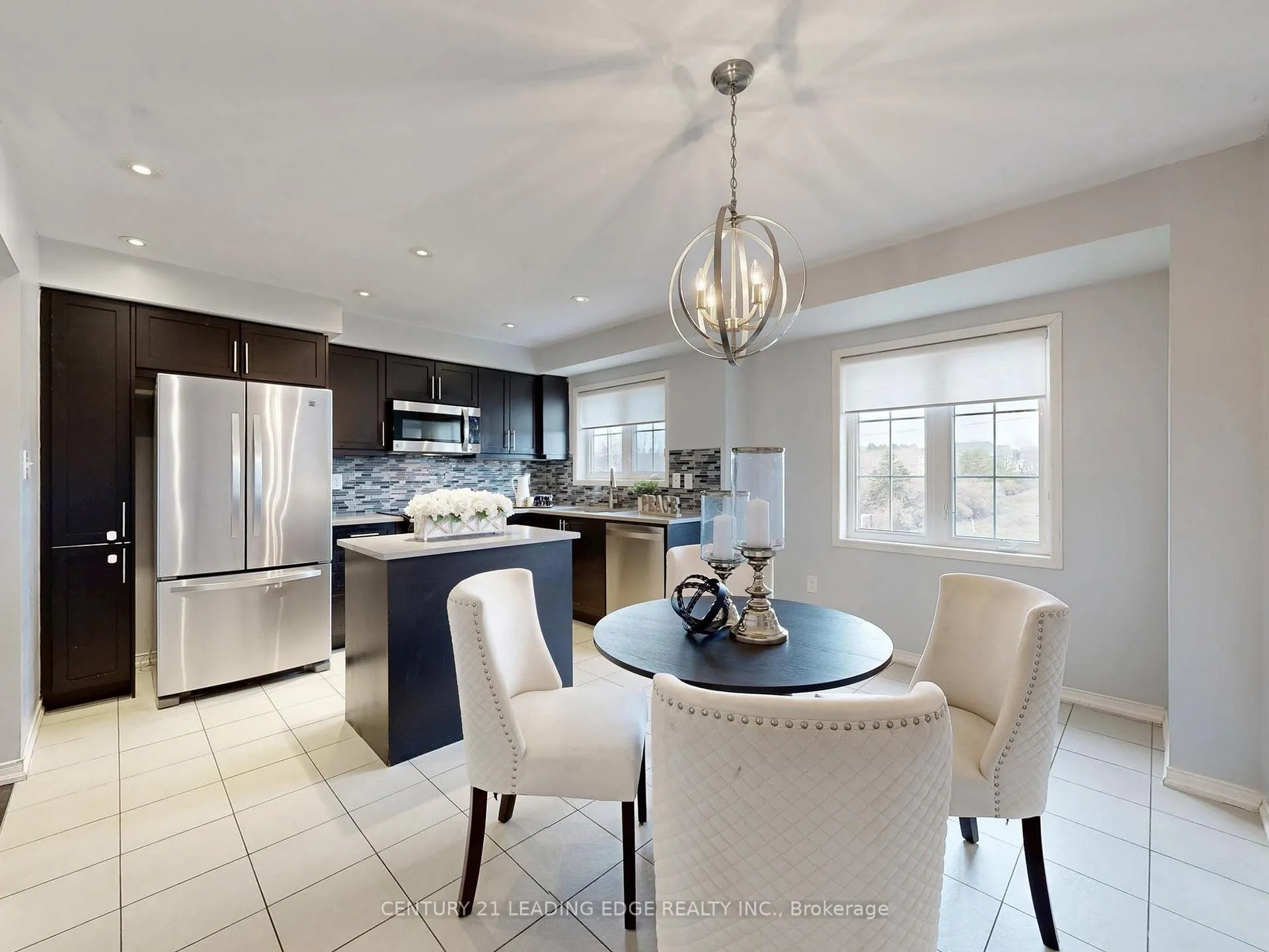 Photo 17 of 423 Rossland Road E, Ajax, Central East — HOMEH