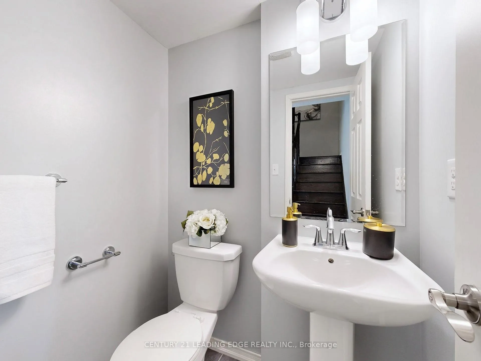 Photo 20 of 423 Rossland Road E, Ajax, Central East — HOMEH
