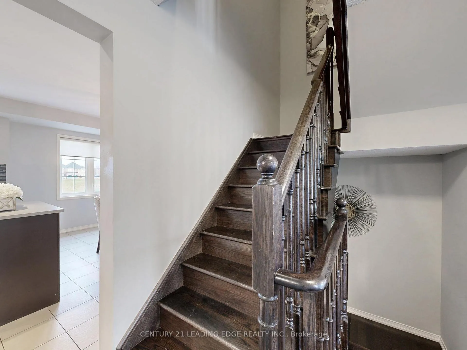 Photo 21 of 423 Rossland Road E, Ajax, Central East — HOMEH