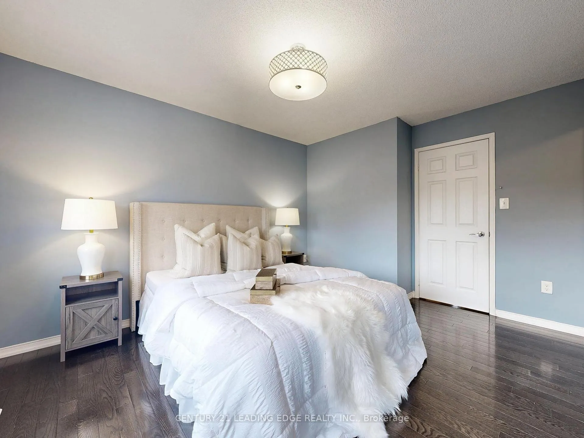 Photo 23 of 423 Rossland Road E, Ajax, Central East — HOMEH
