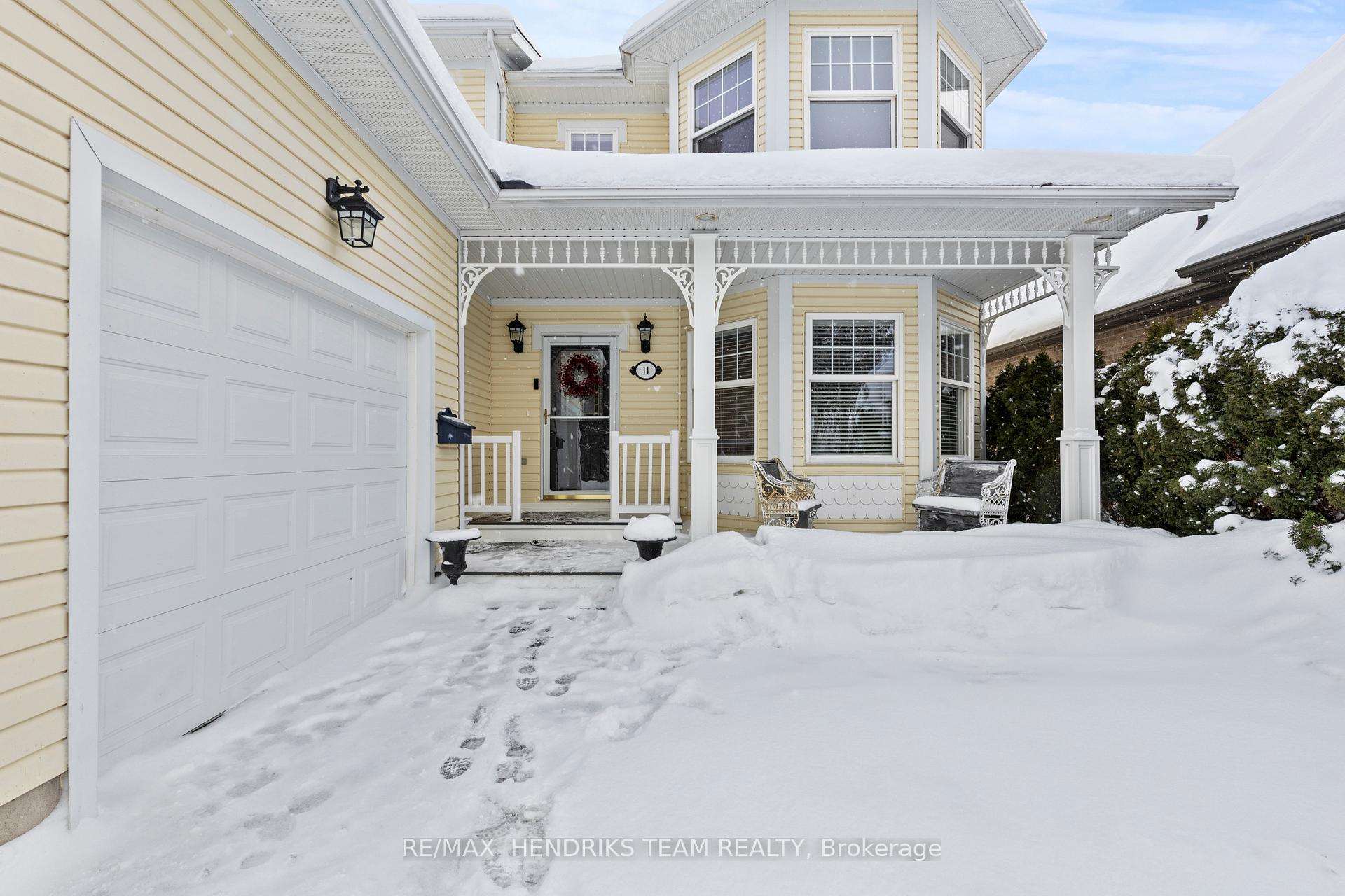 Photo 2 of 11 Marlatts Road, Thorold, Thorold Downtown — HOMEH