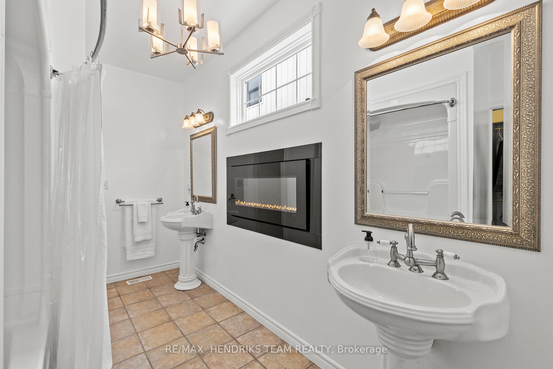 Photo 20 of 11 Marlatts Road, Thorold, Thorold Downtown — HOMEH