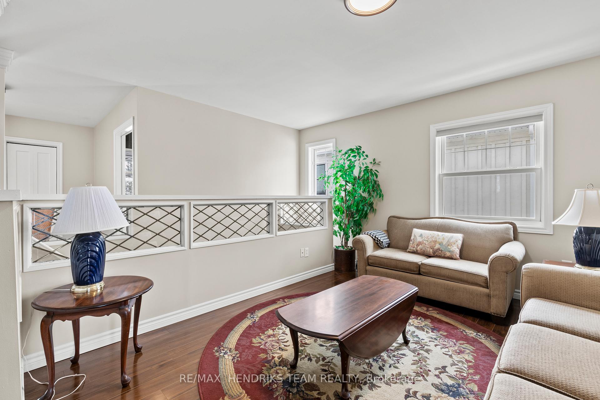 Photo 24 of 11 Marlatts Road, Thorold, Thorold Downtown — HOMEH