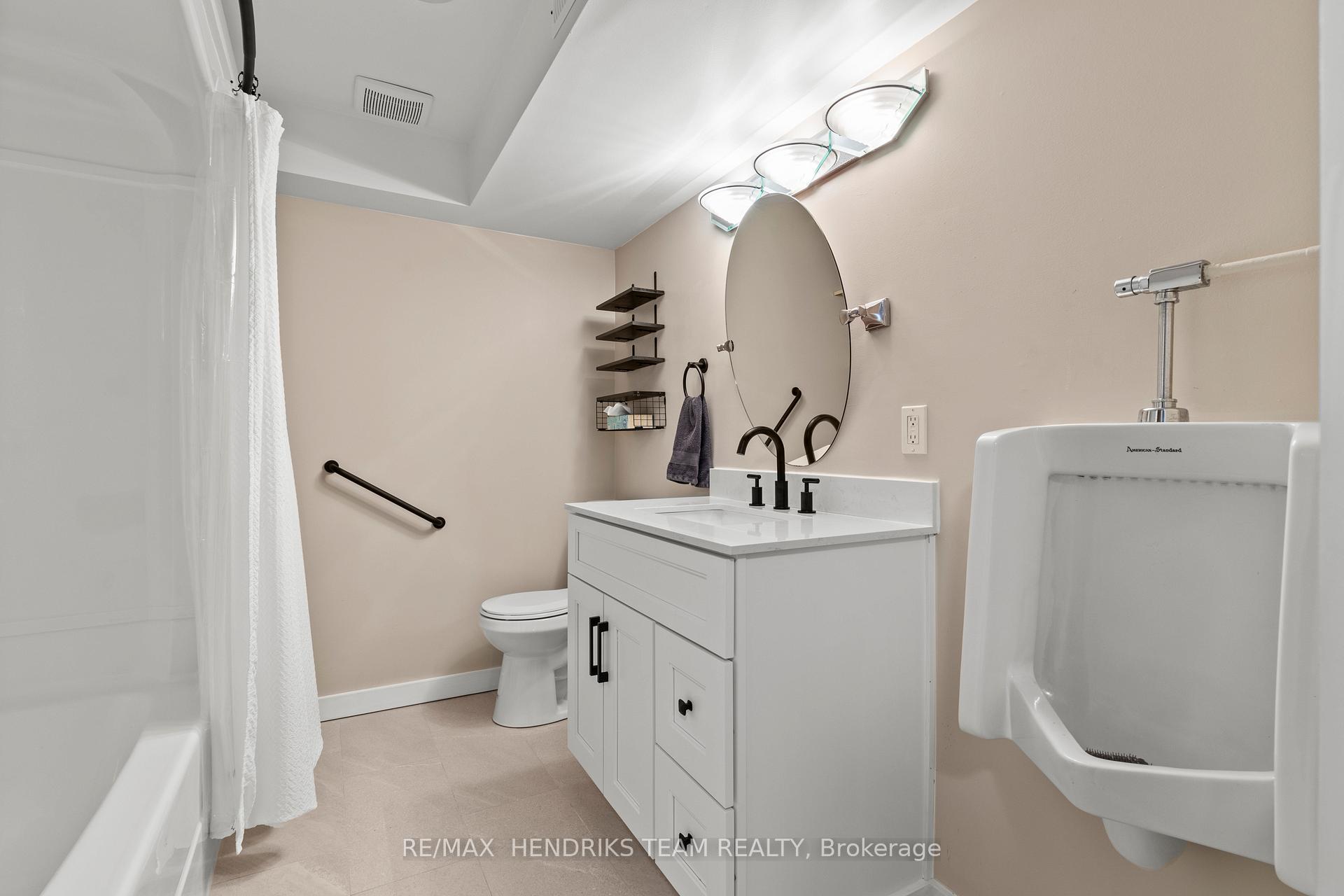 Photo 38 of 11 Marlatts Road, Thorold, Thorold Downtown — HOMEH