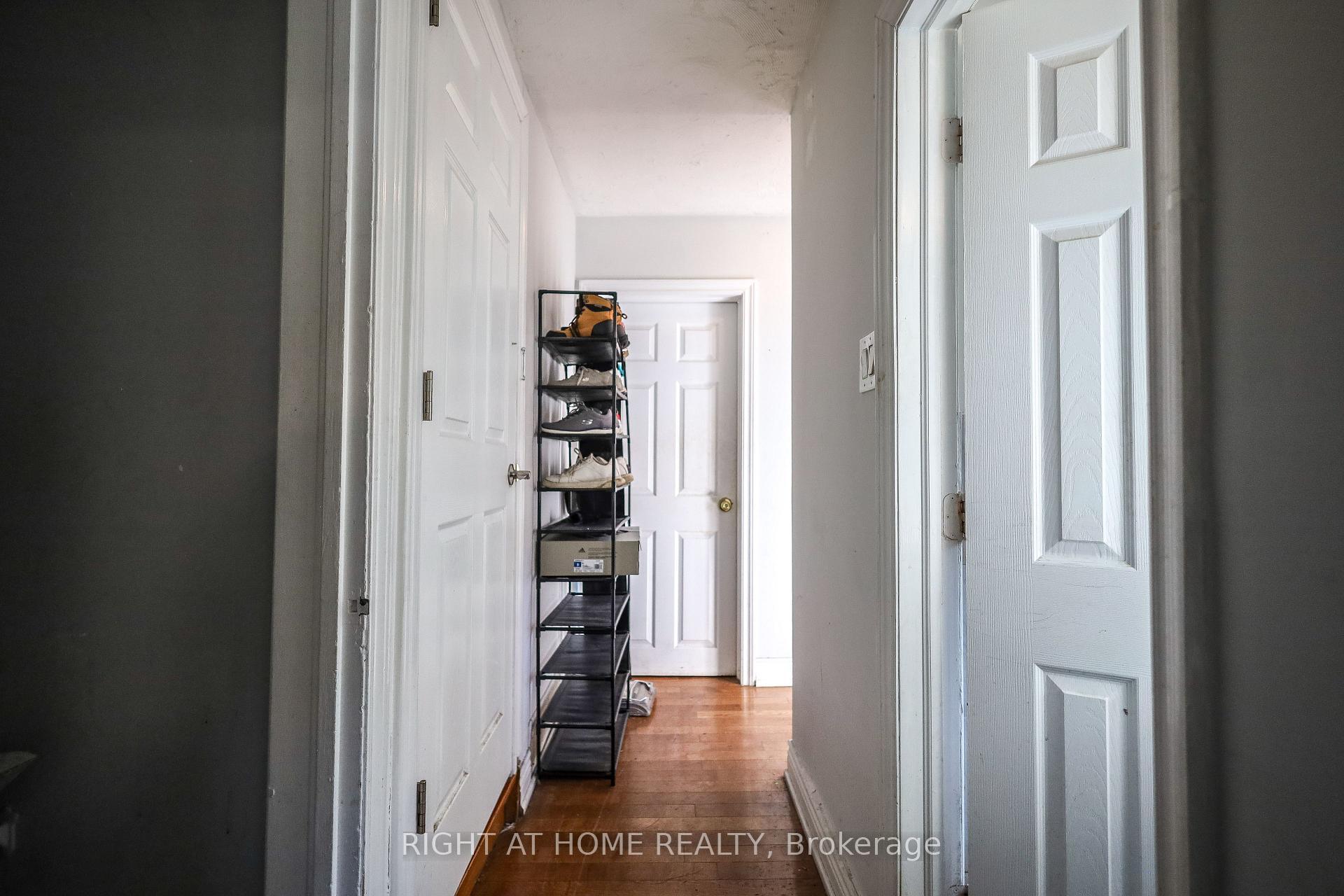Photo 30 of 3261 Lawrence Avenue E, Scarborough, Woburn — HOMEH