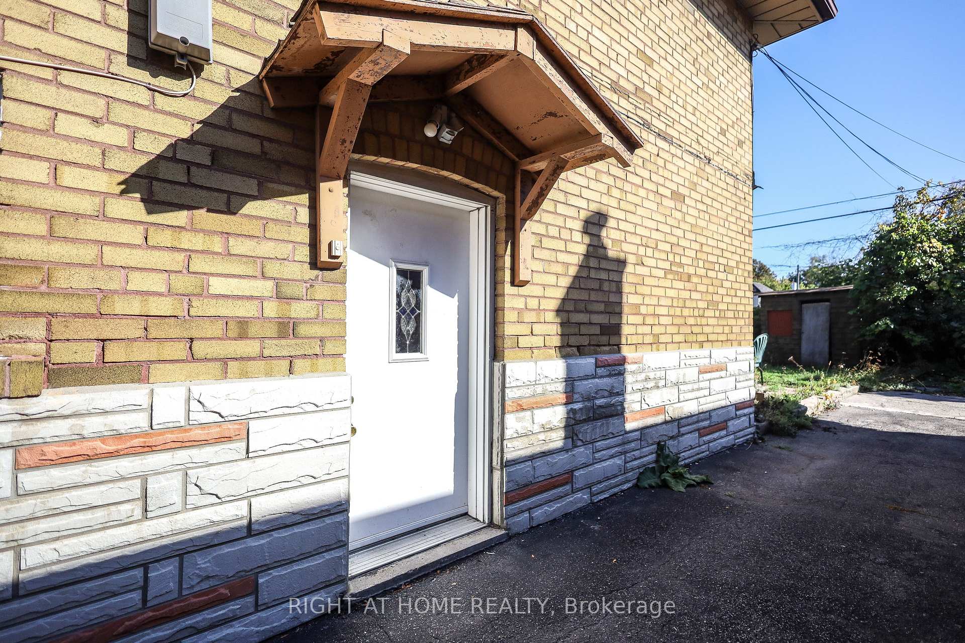 Photo 40 of 3261 Lawrence Avenue E, Scarborough, Woburn — HOMEH