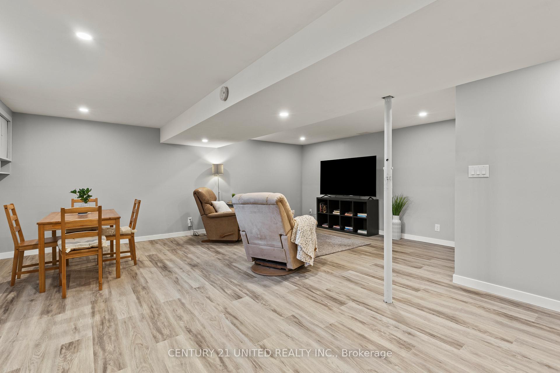 Photo 32 of 53 Mcdonagh Crescent, Thorold, Confederation Heights — HOMEH