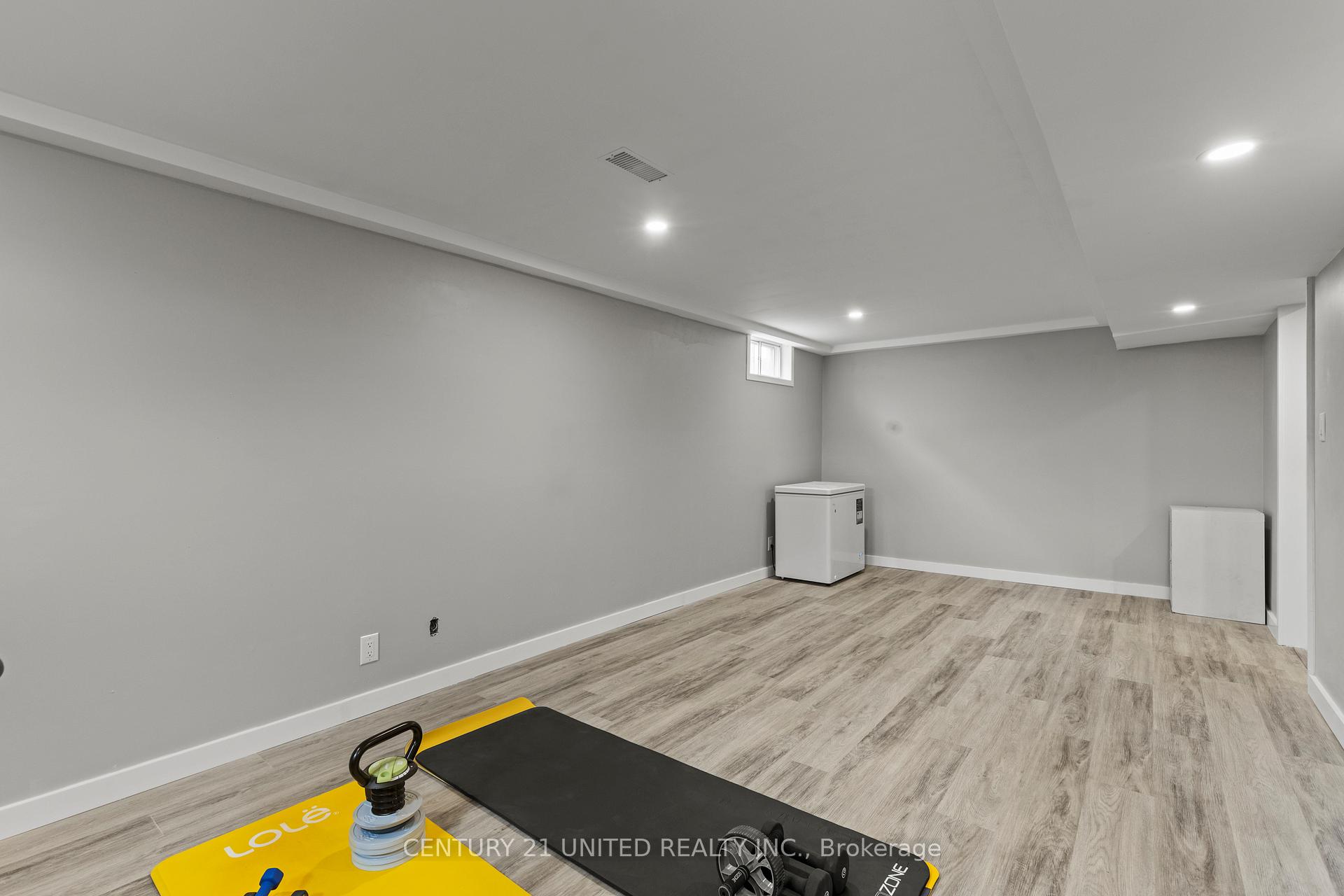 Photo 34 of 53 Mcdonagh Crescent, Thorold, Confederation Heights — HOMEH