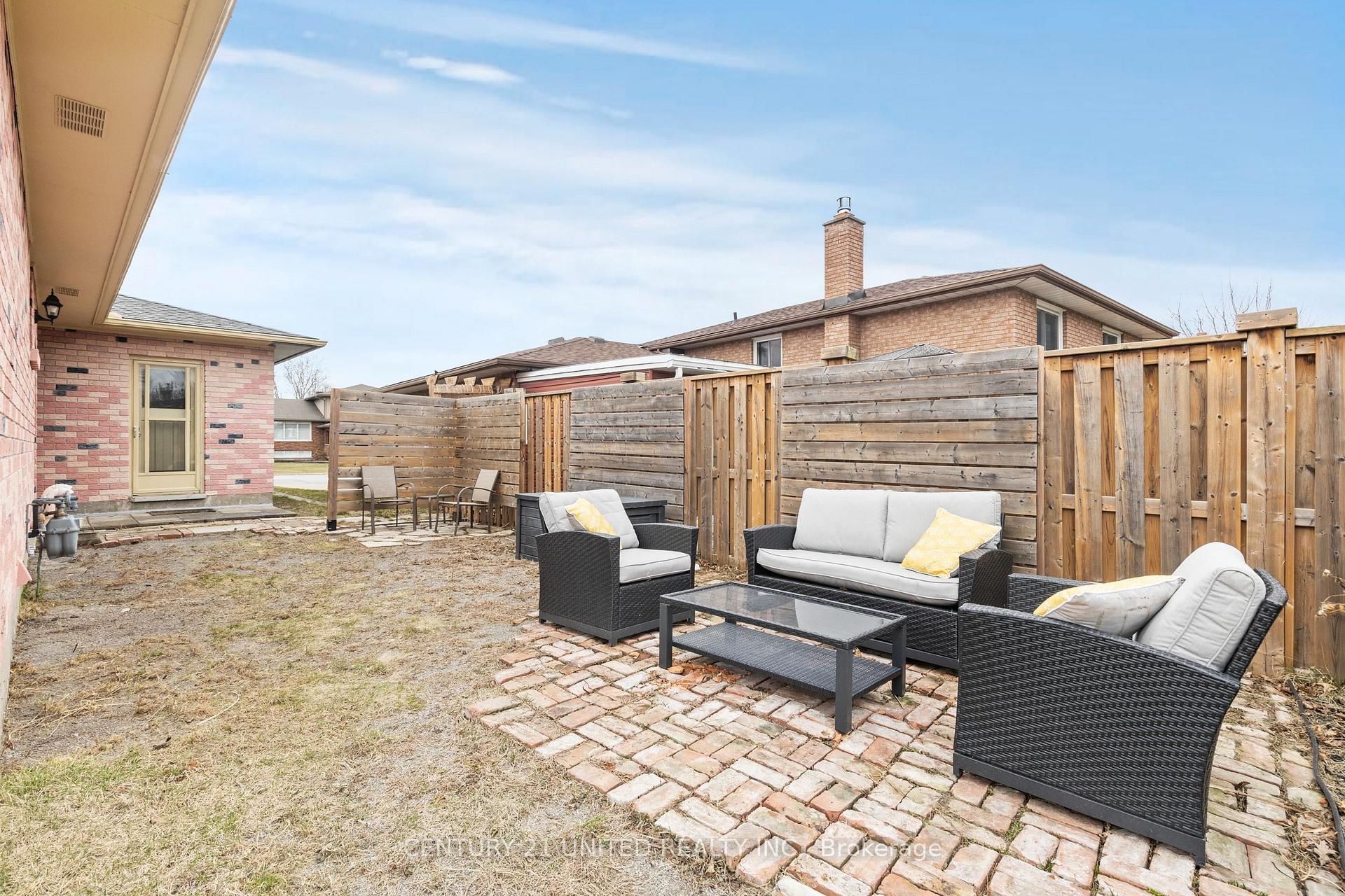 Photo 37 of 53 Mcdonagh Crescent, Thorold, Confederation Heights — HOMEH