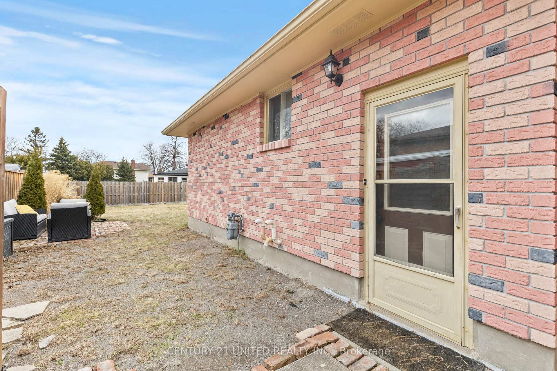 Photo 38 of 53 Mcdonagh Crescent, Thorold, Confederation Heights — HOMEH