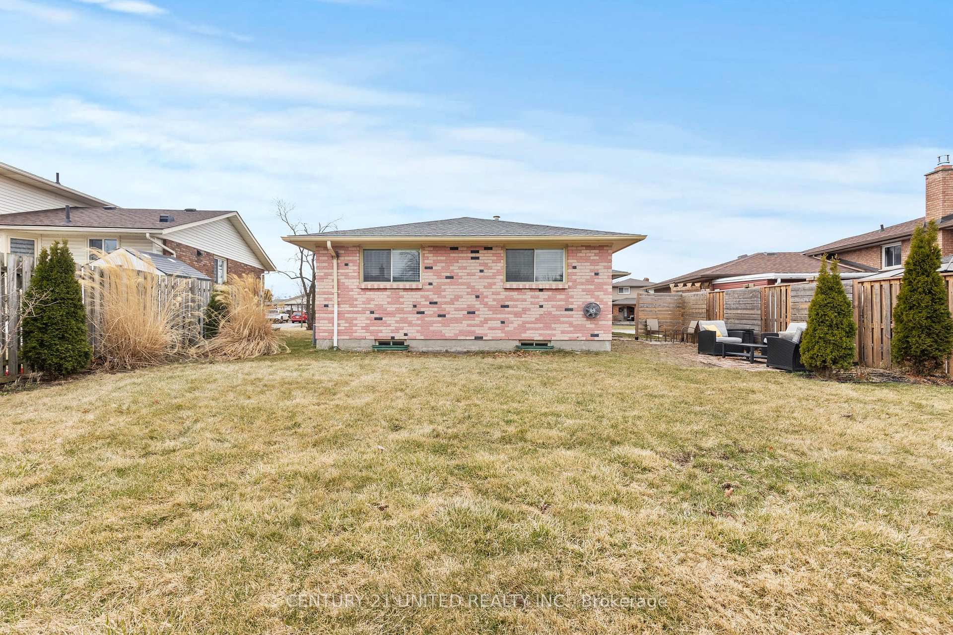 Photo 39 of 53 Mcdonagh Crescent, Thorold, Confederation Heights — HOMEH