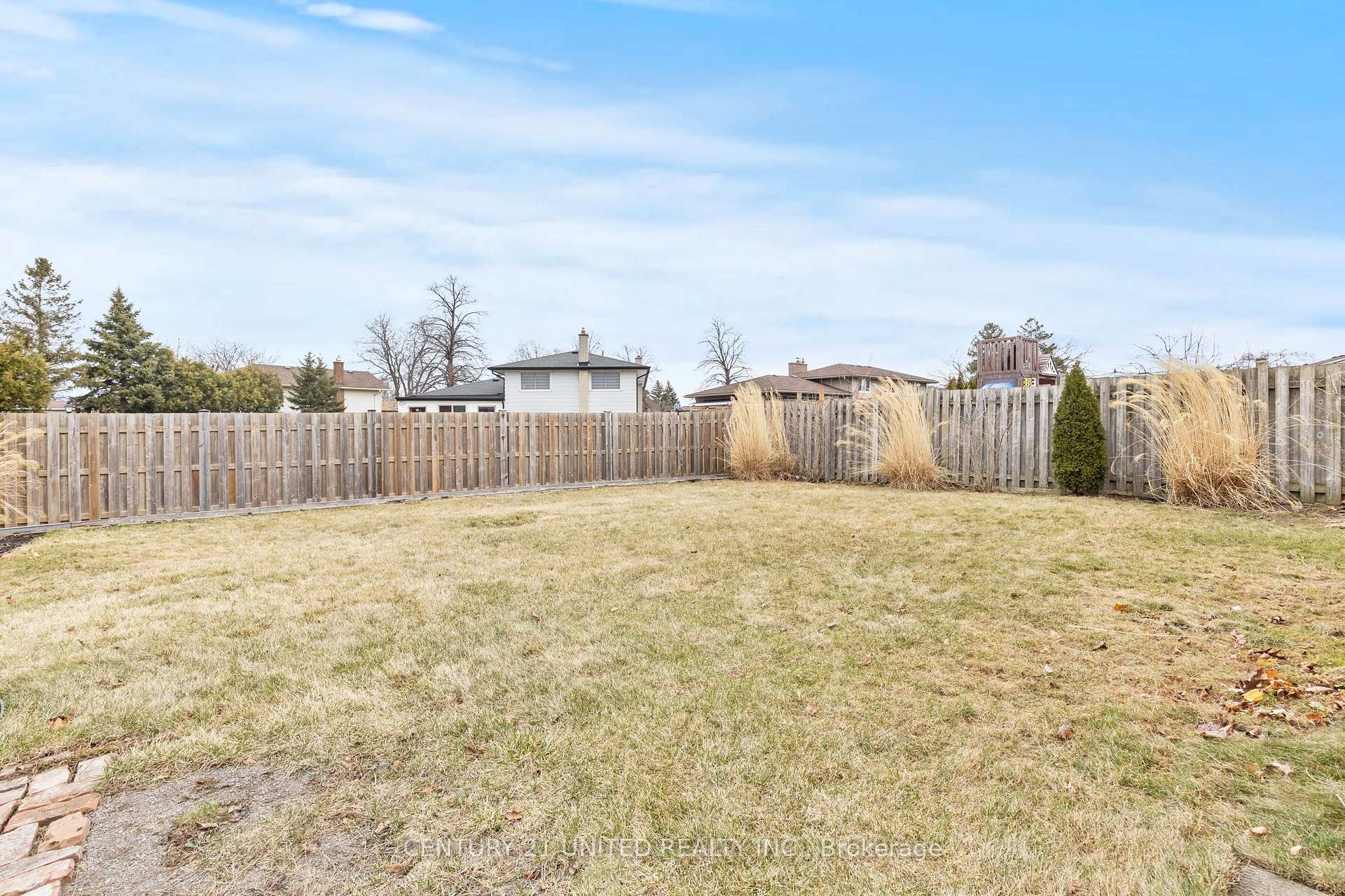 Photo 41 of 53 Mcdonagh Crescent, Thorold, Confederation Heights — HOMEH