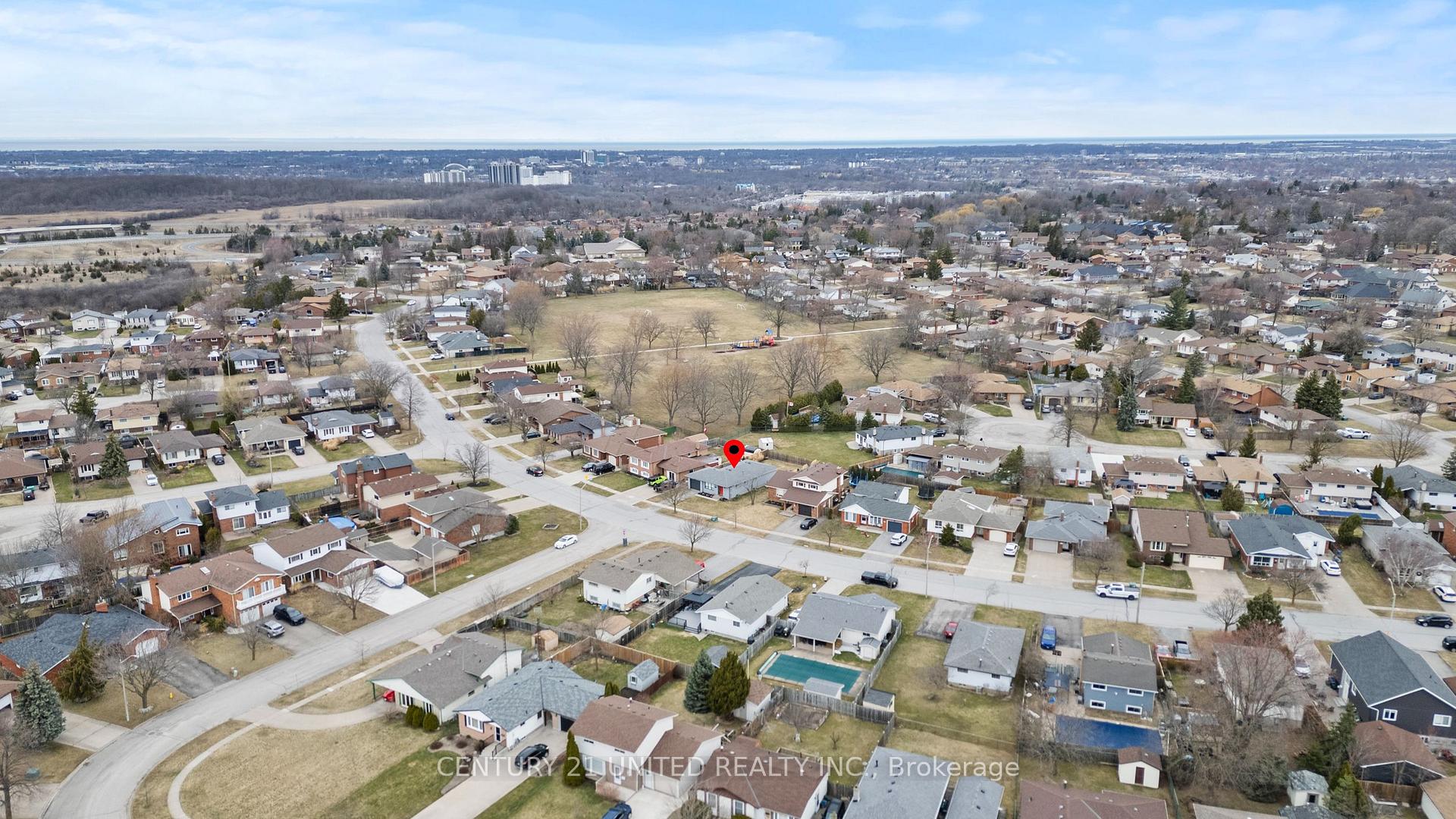 Photo 43 of 53 Mcdonagh Crescent, Thorold, Confederation Heights — HOMEH