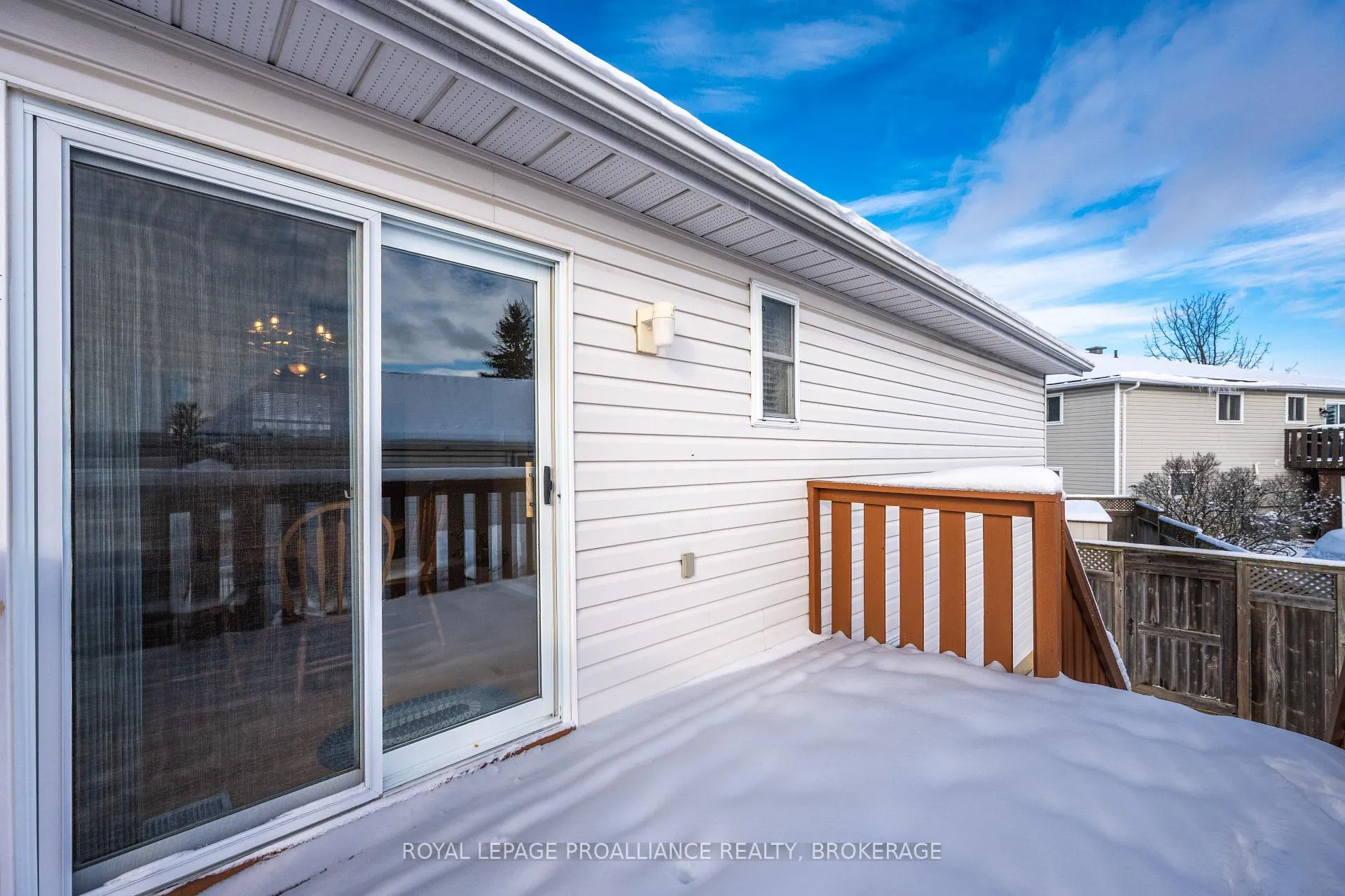 Photo 9 of 39 Esdon Street, Kingston, Rideau — HOMEH