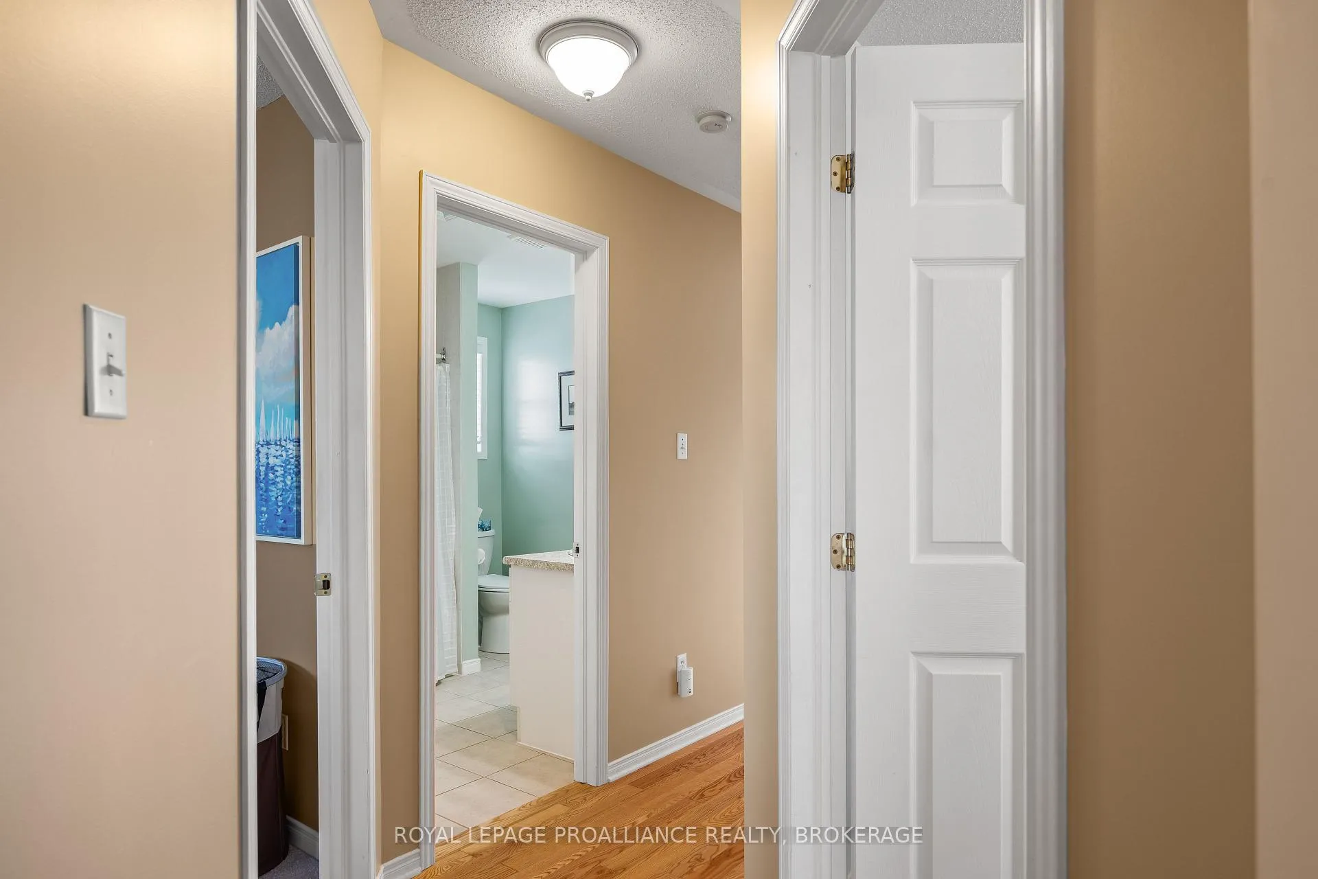 Photo 26 of 39 Esdon Street, Kingston, Rideau — HOMEH