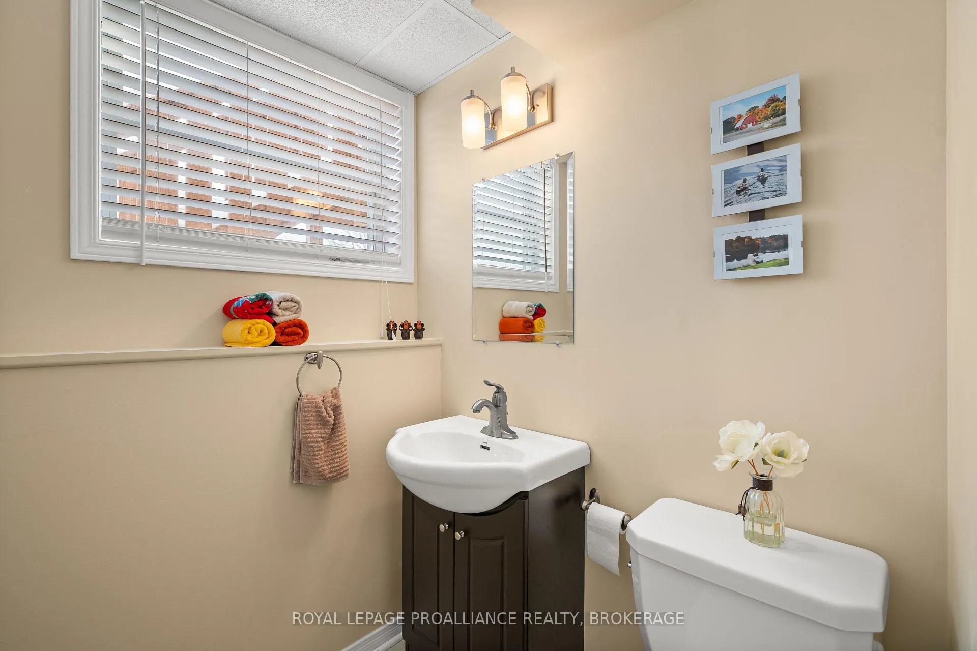 Photo 41 of 39 Esdon Street, Kingston, Rideau — HOMEH