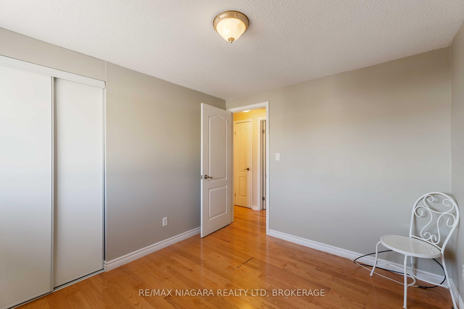 Photo 18 of 62 Buchanan Crescent, Thorold, Confederation Heights — HOMEH