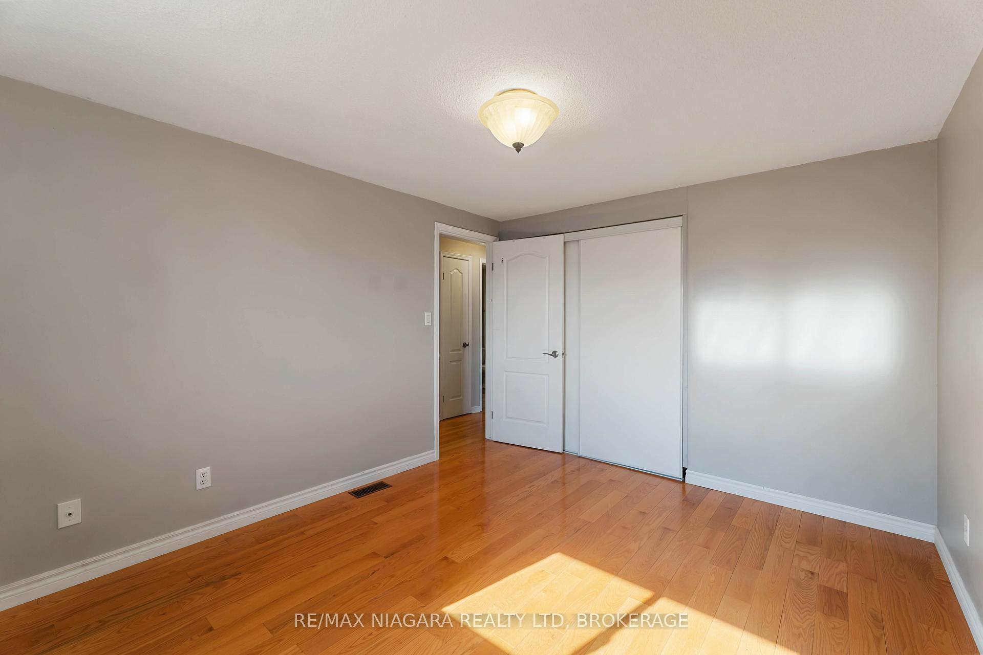 Photo 19 of 62 Buchanan Crescent, Thorold, Confederation Heights — HOMEH