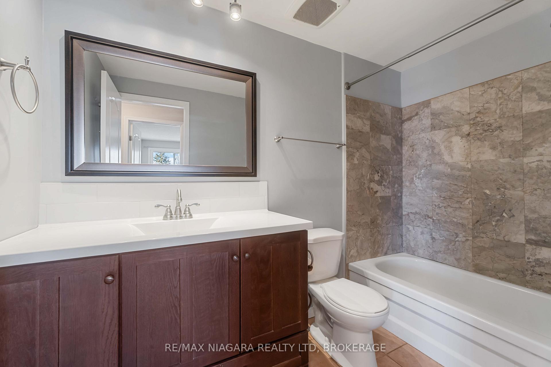 Photo 22 of 62 Buchanan Crescent, Thorold, Confederation Heights — HOMEH