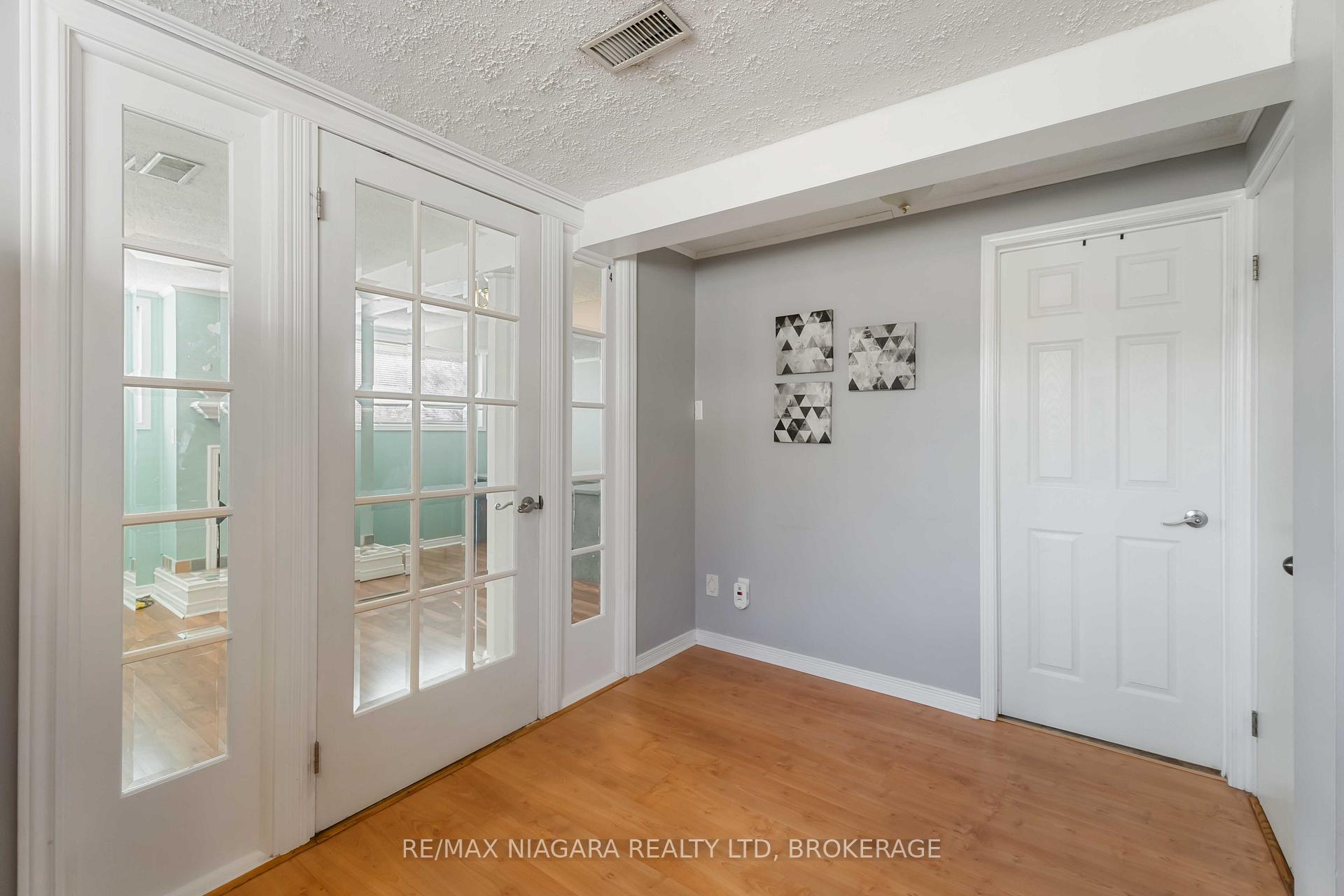 Photo 23 of 62 Buchanan Crescent, Thorold, Confederation Heights — HOMEH