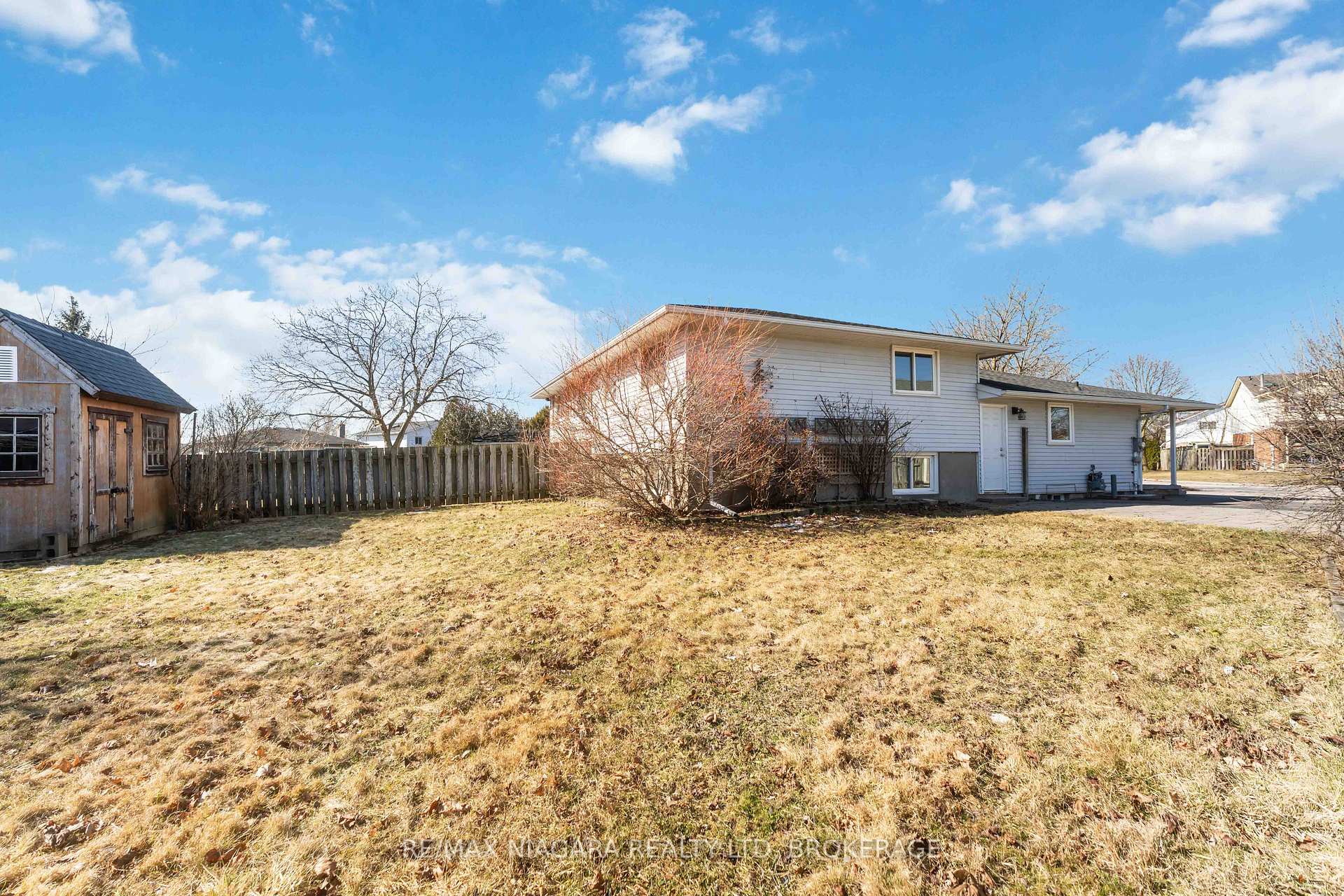 Photo 36 of 62 Buchanan Crescent, Thorold, Confederation Heights — HOMEH