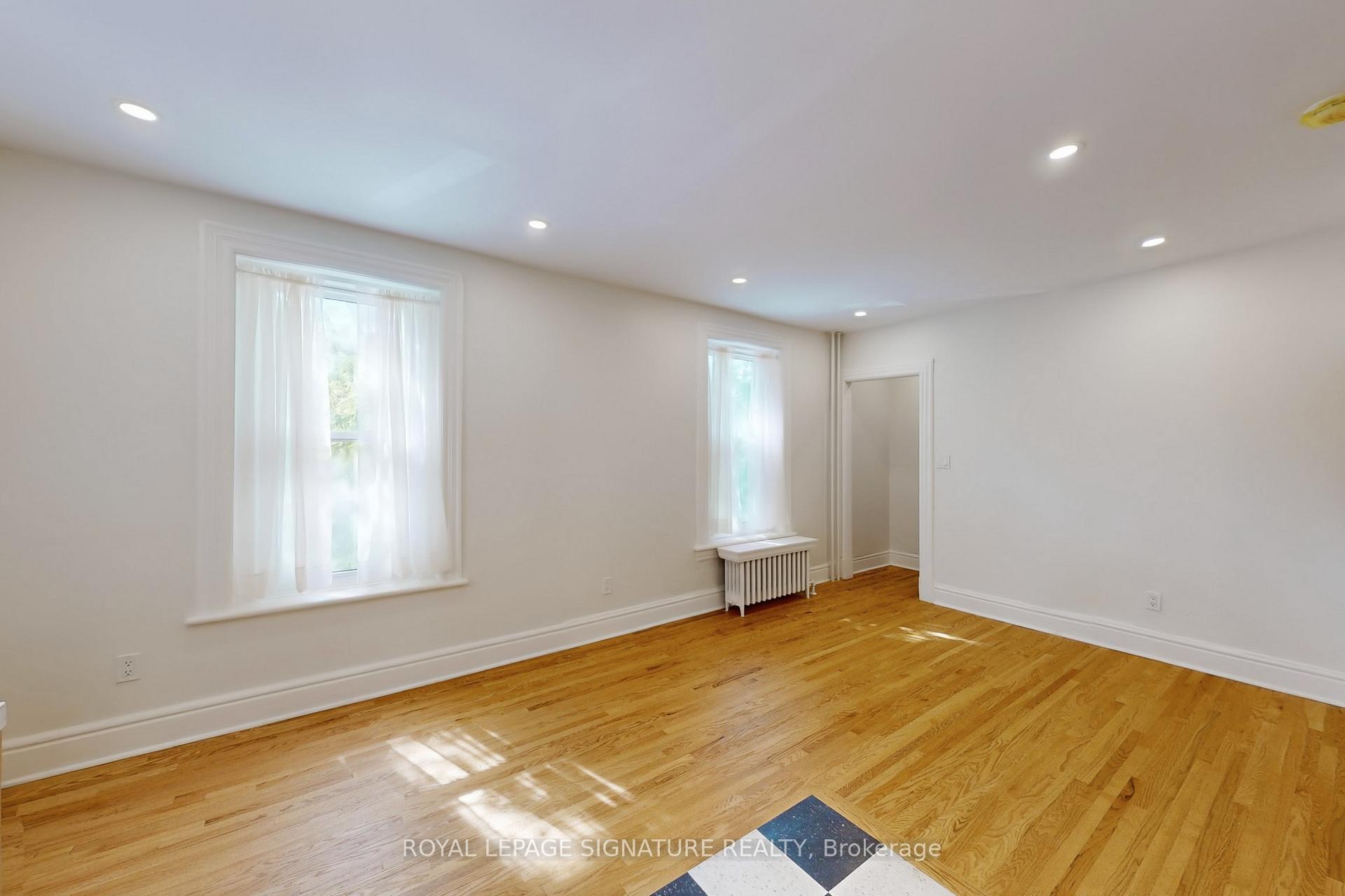 Photo 3 of Unit A, 966 Dundas Street, Toronto, Trinity-Bellwoods — HOMEH