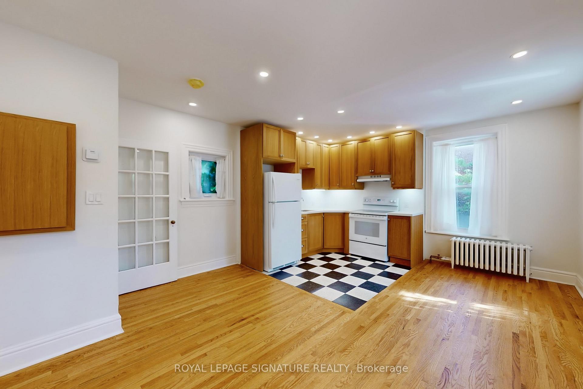 Photo 4 of Unit A, 966 Dundas Street, Toronto, Trinity-Bellwoods — HOMEH