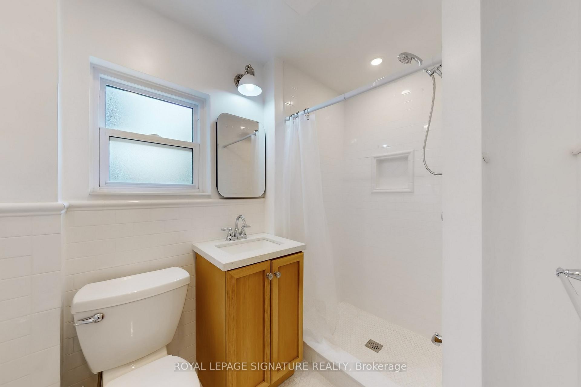 Photo 18 of Unit A, 966 Dundas Street, Toronto, Trinity-Bellwoods — HOMEH