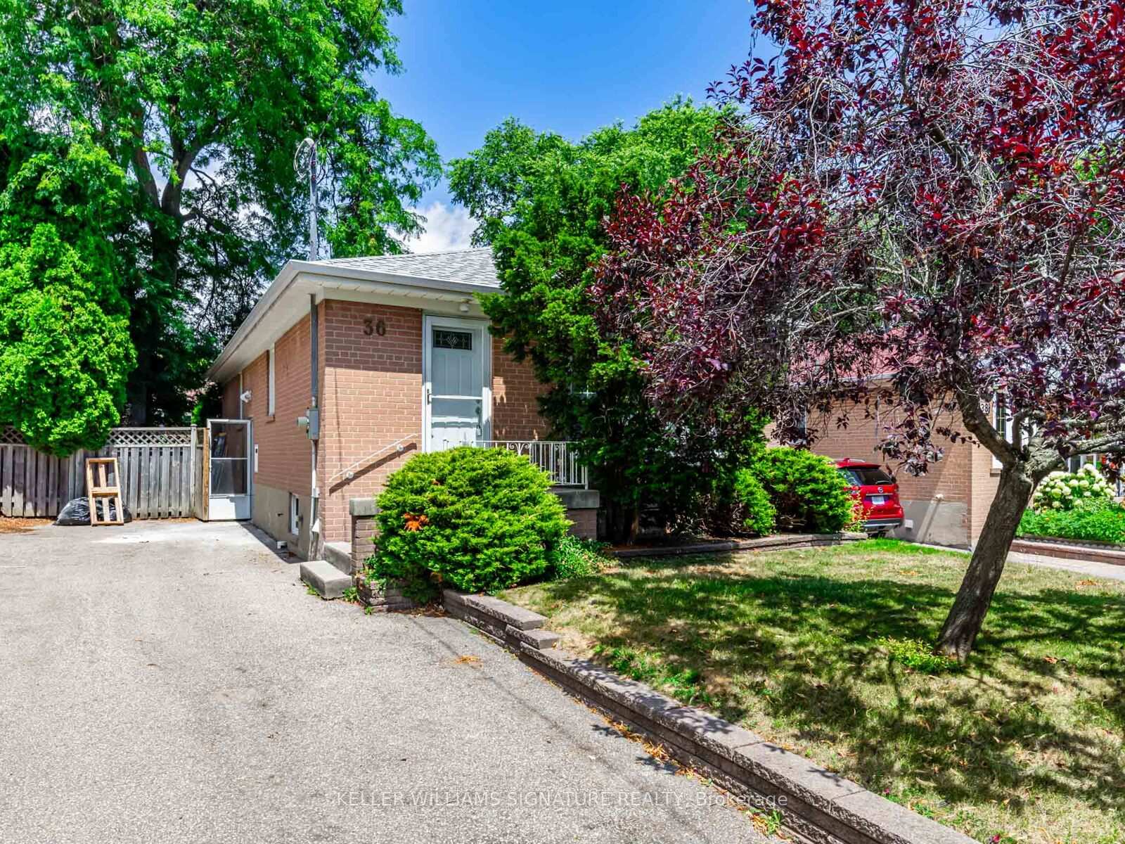 Photo 2 of Unit Main, 36 Par Avenue, Scarborough, Woburn — HOMEH