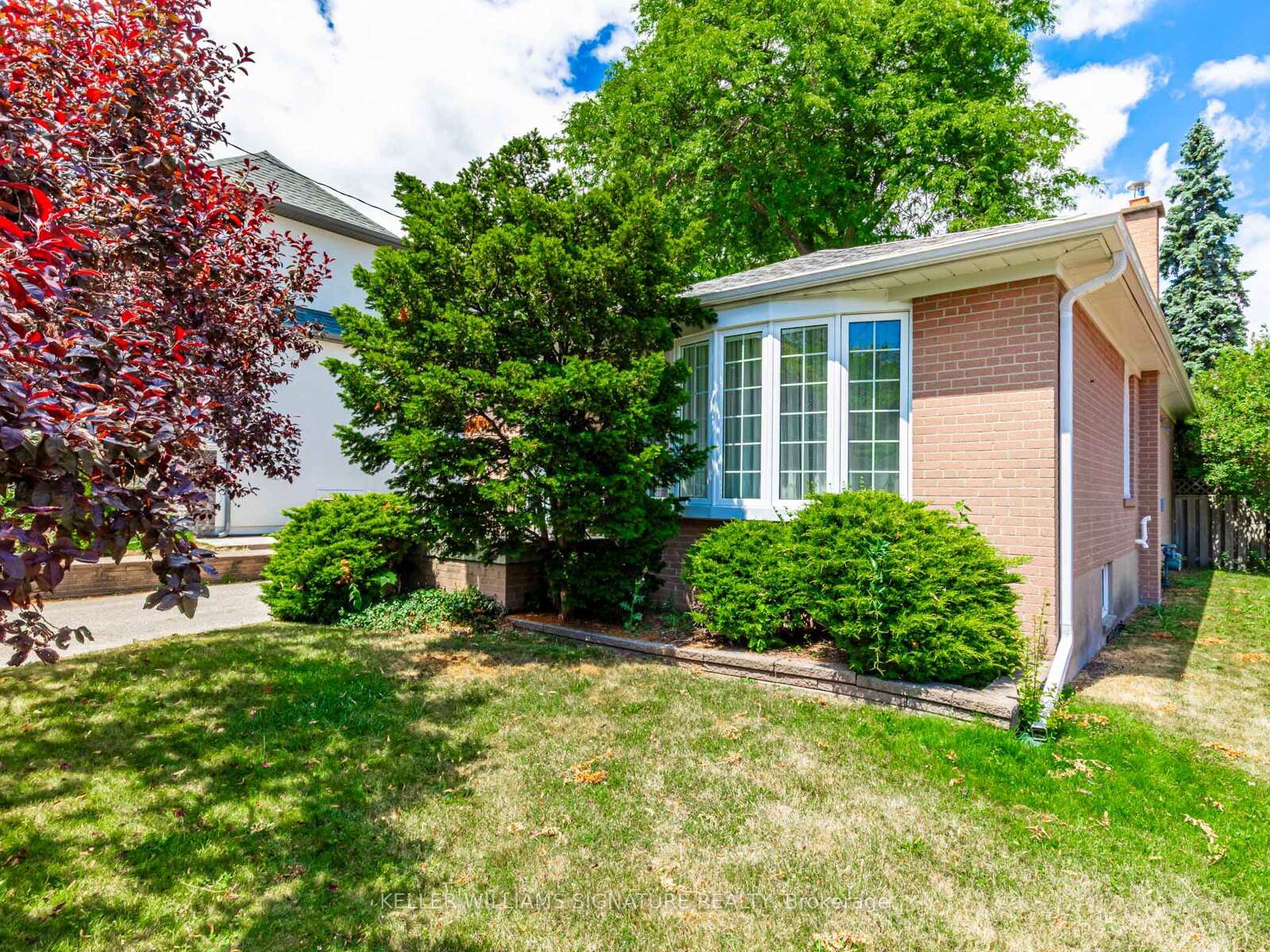 Photo 4 of Unit Main, 36 Par Avenue, Scarborough, Woburn — HOMEH
