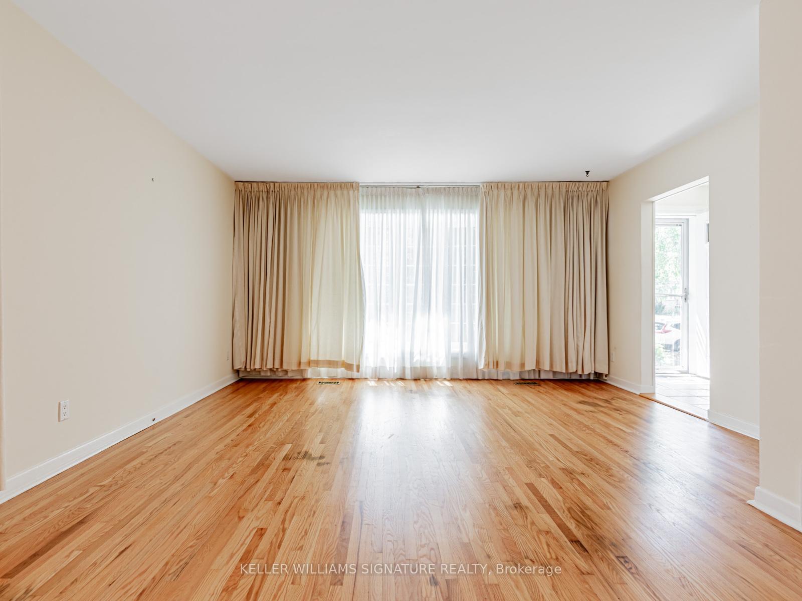 Photo 22 of Unit Main, 36 Par Avenue, Scarborough, Woburn — HOMEH