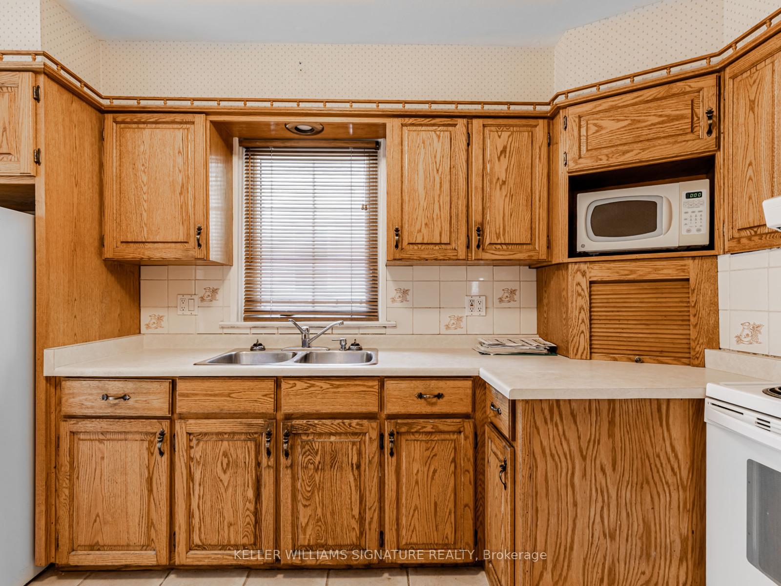 Photo 32 of Unit Main, 36 Par Avenue, Scarborough, Woburn — HOMEH