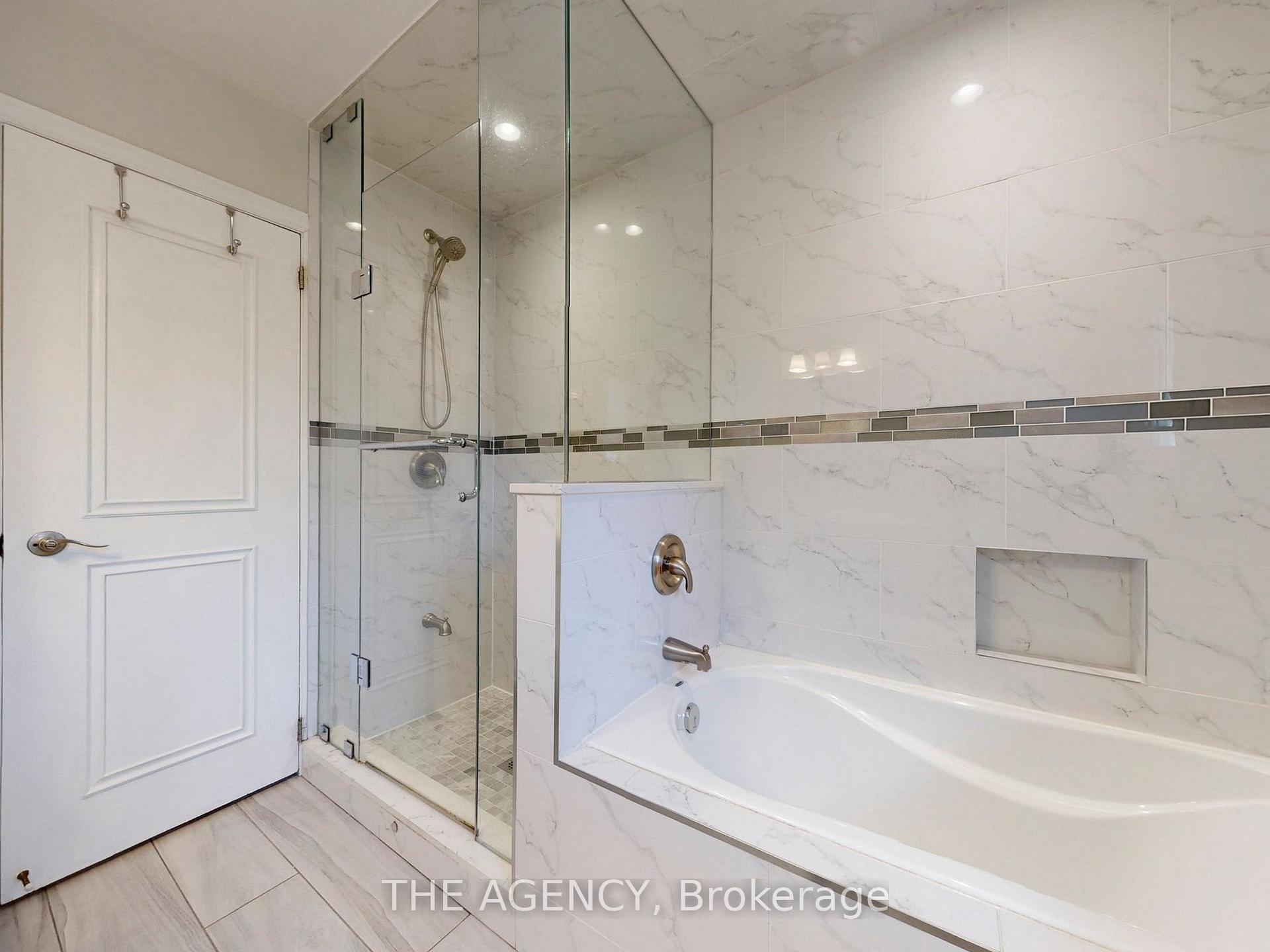 Photo 18 of 102 Meldazy Drive, Scarborough, Bendale — HOMEH