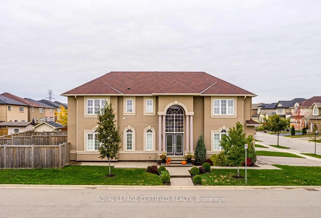 Photo 4 of 60 Guest Street, Hamilton, Ancaster — HOMEH