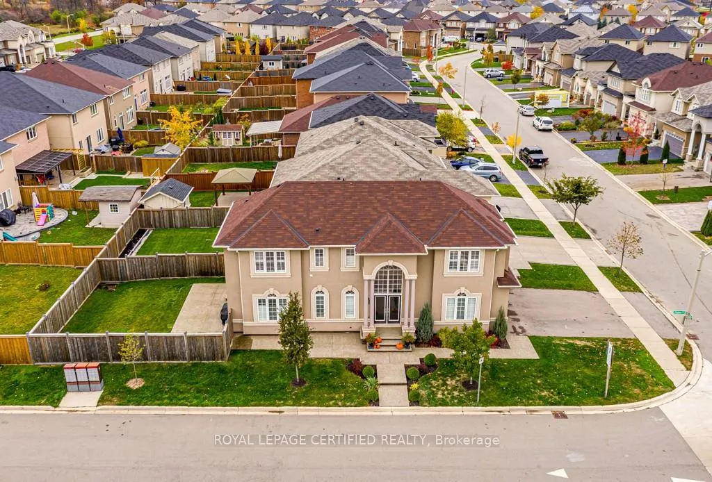 Photo 6 of 60 Guest Street, Hamilton, Ancaster — HOMEH