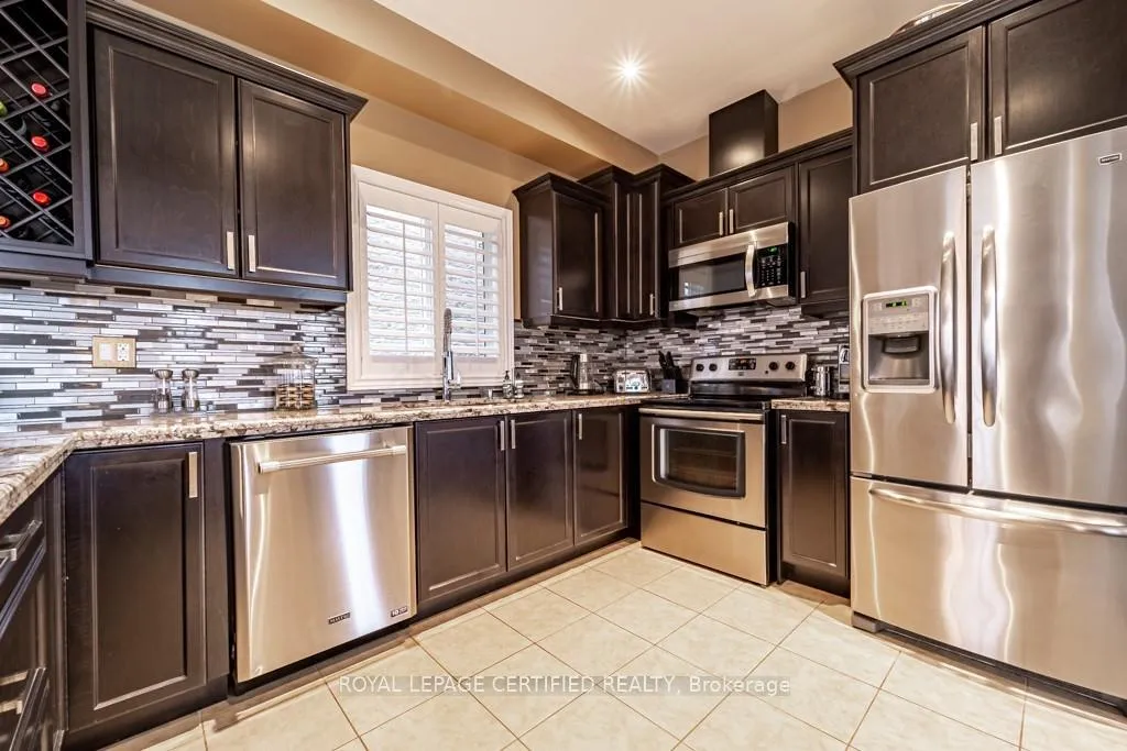 Photo 13 of 60 Guest Street, Hamilton, Ancaster — HOMEH