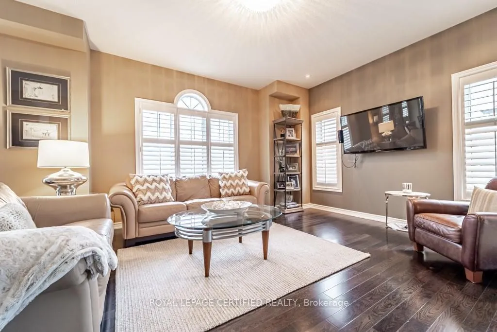Photo 16 of 60 Guest Street, Hamilton, Ancaster — HOMEH