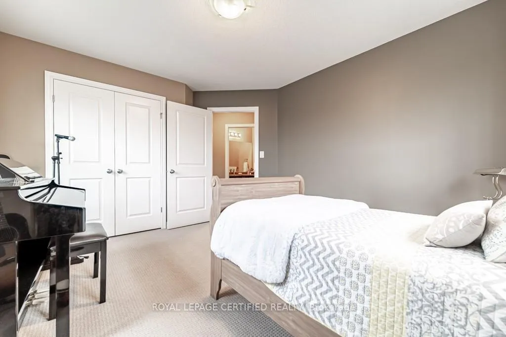 Photo 24 of 60 Guest Street, Hamilton, Ancaster — HOMEH